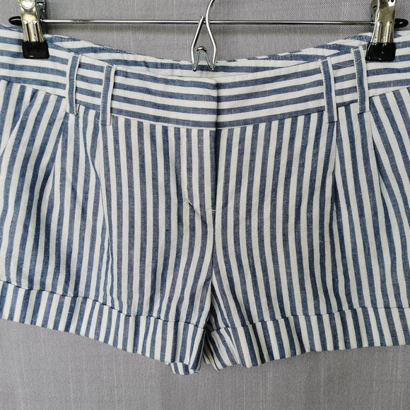 Express navy and white striped shorts NWOT - Picture 2 of 11